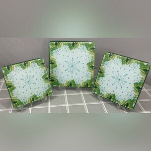 Glass Hot Plates Christmas Snowflakes Holly Berries Kitchen Dining Trivet